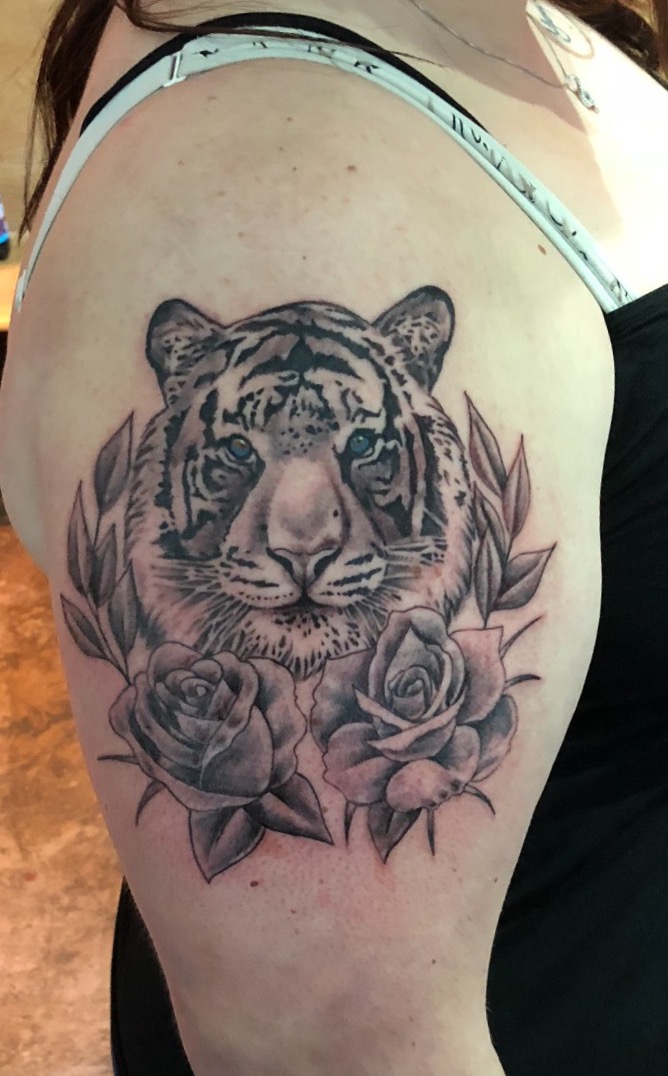 tiger tattoo, black and grey tattoo, Johnny calico, tattoo artist Michigan, rose tattoo, flower tattoo, realistic tattoo, Neo traditional tattoo